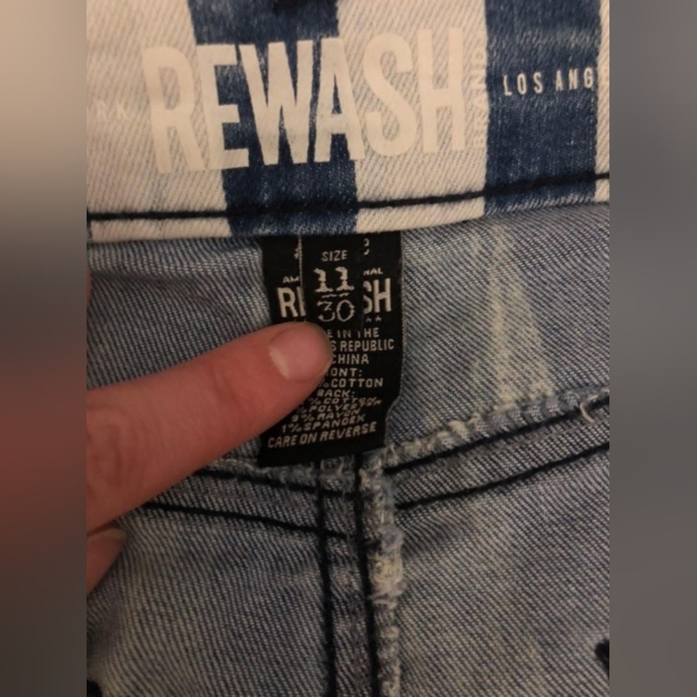 Rewash Women's 11/30 Medium jean shorts